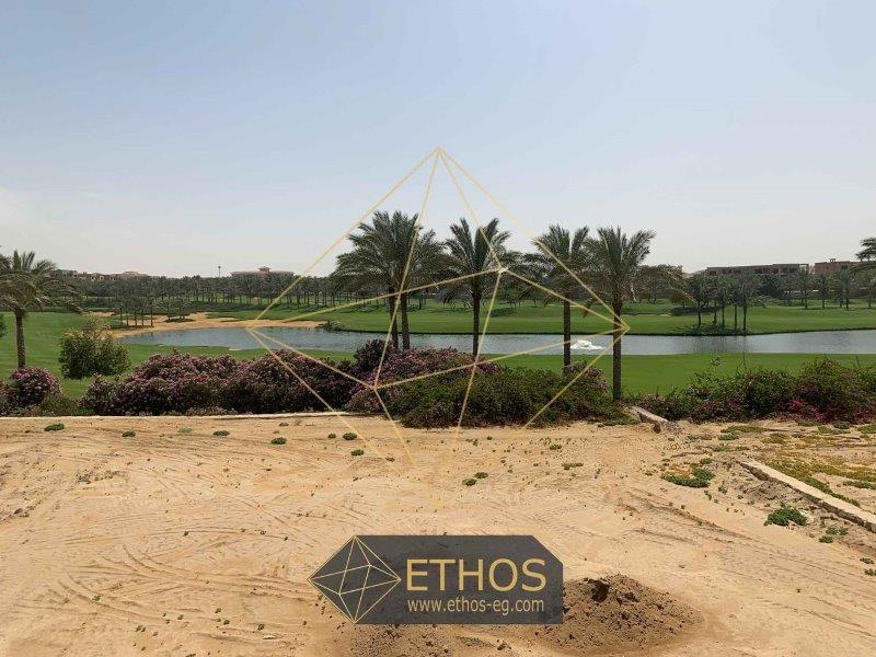 villa with golf view at one of the best compounds in new cairo