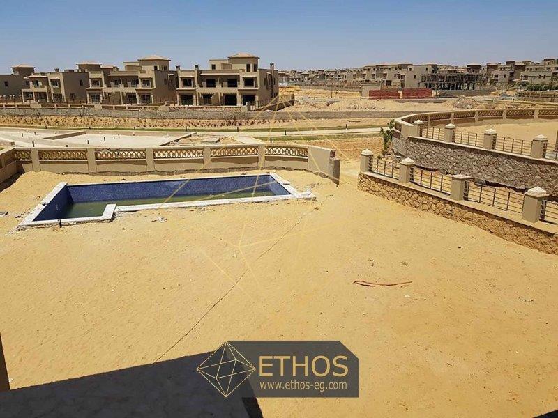 villa with swimming pool ready to move live in compound in new cairo palm hills kattameya palm hills katameya